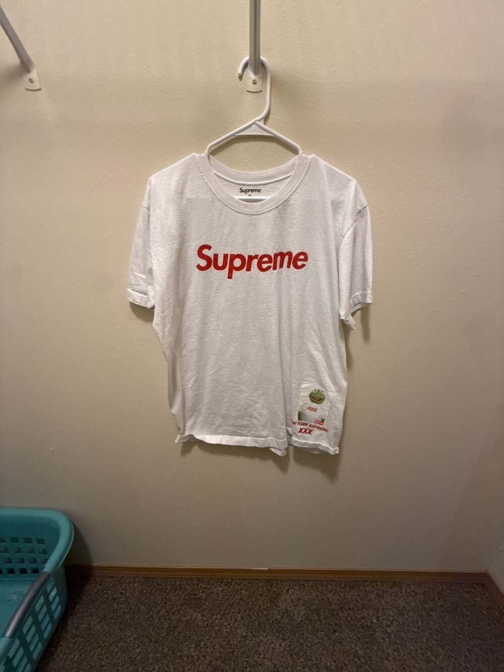 Supreme Kermit the Frog Tribute Graphic T-Shirt